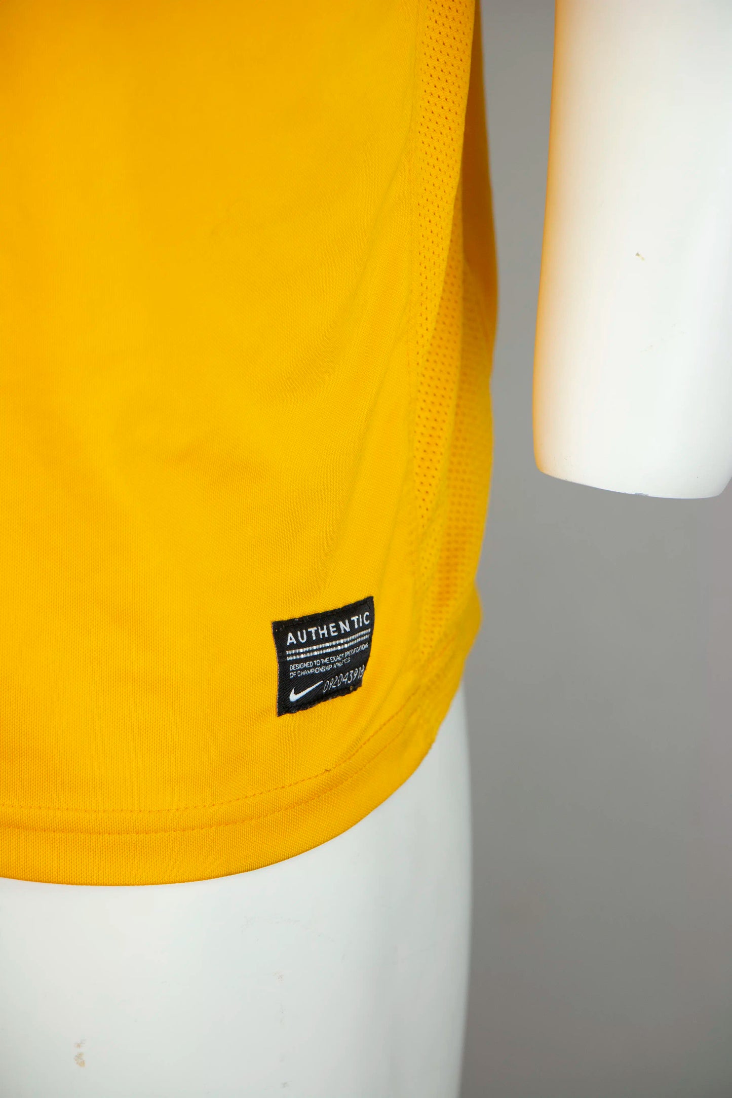 Nike sport t-shirt geel