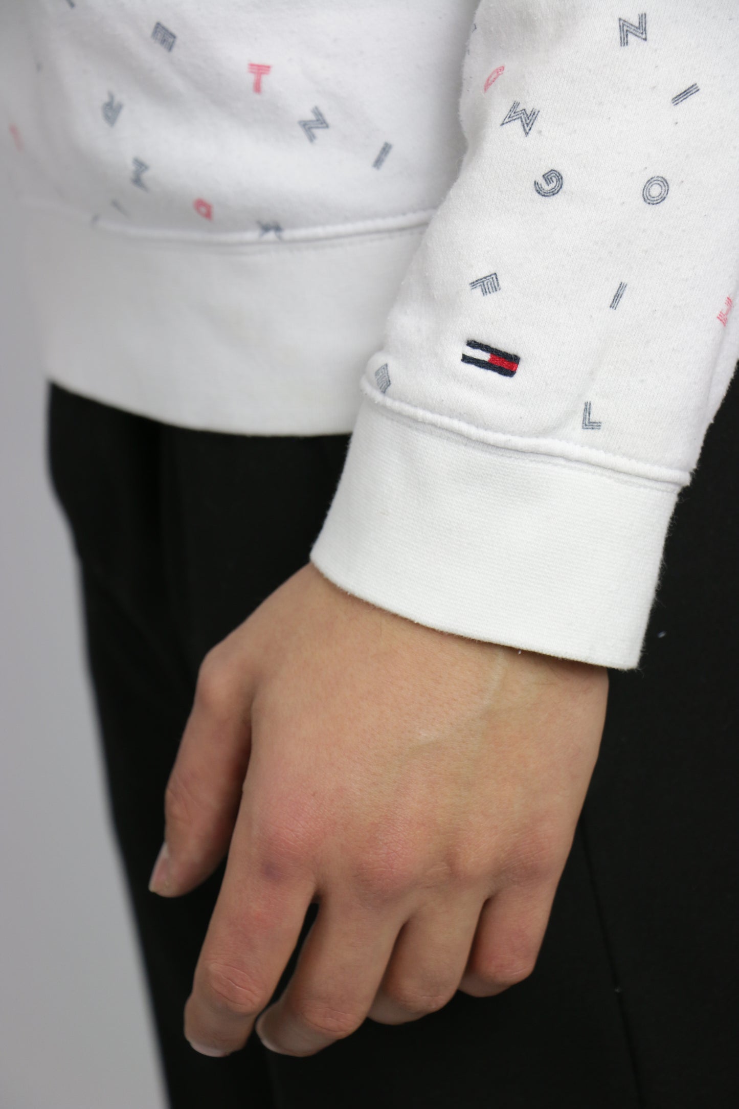 Tommy Hilfiger letter sweater wit