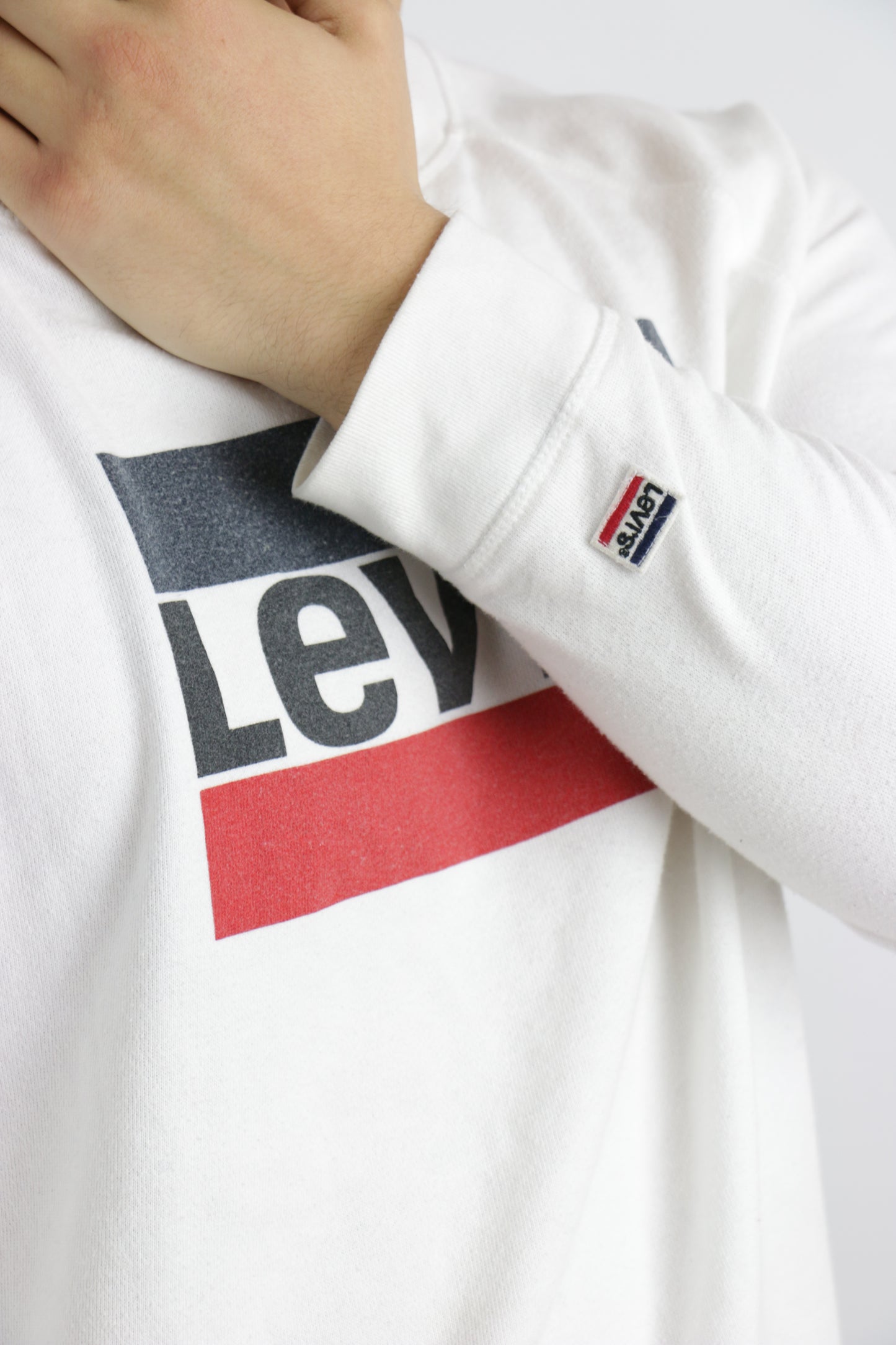 Levi's sweater wit