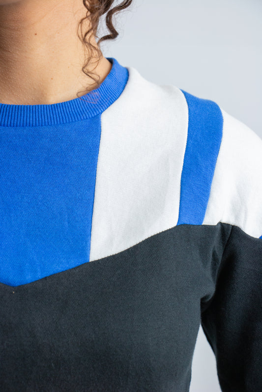 Zwarte sweater met strepen